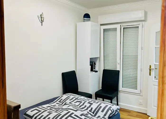 Appartement Apparemment - Tour Eiffel - Grenelle *